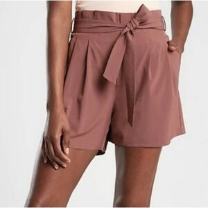 Athleta Skyline Short II Size 16